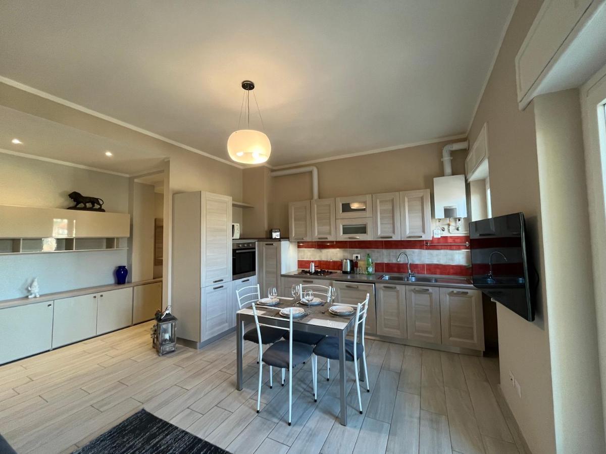 Garibaldi 46 Apartman Verbania Kültér fotó