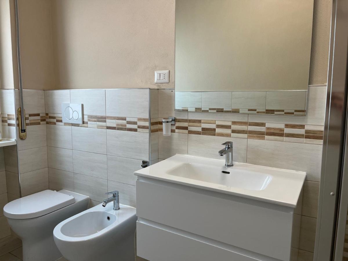 Garibaldi 46 Apartman Verbania Kültér fotó