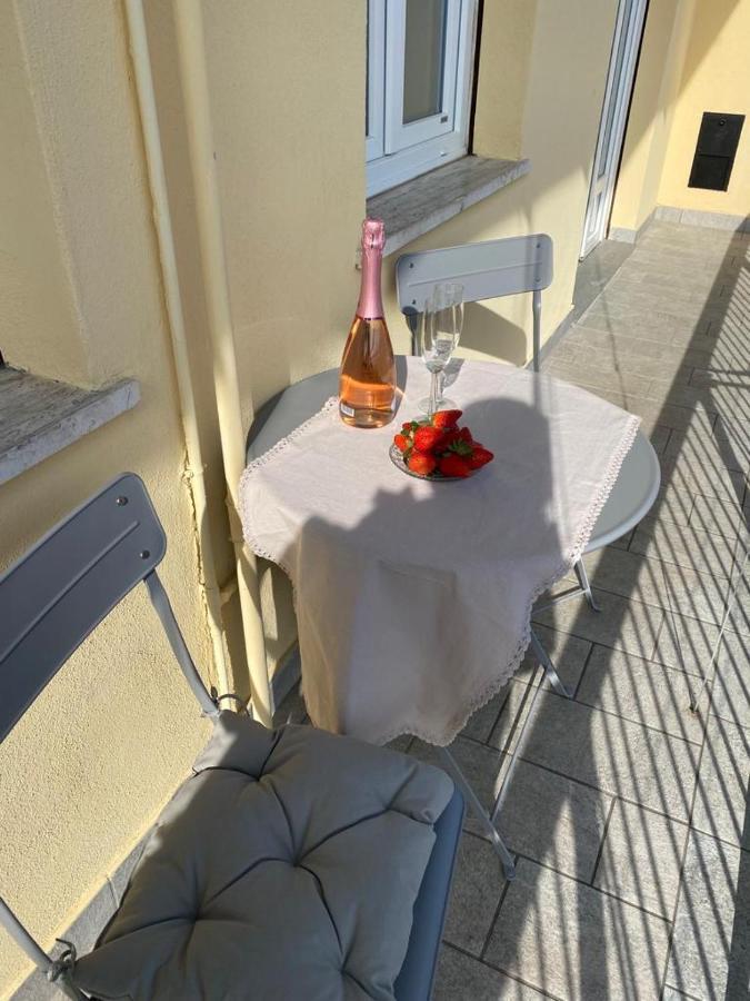 Garibaldi 46 Apartman Verbania Kültér fotó